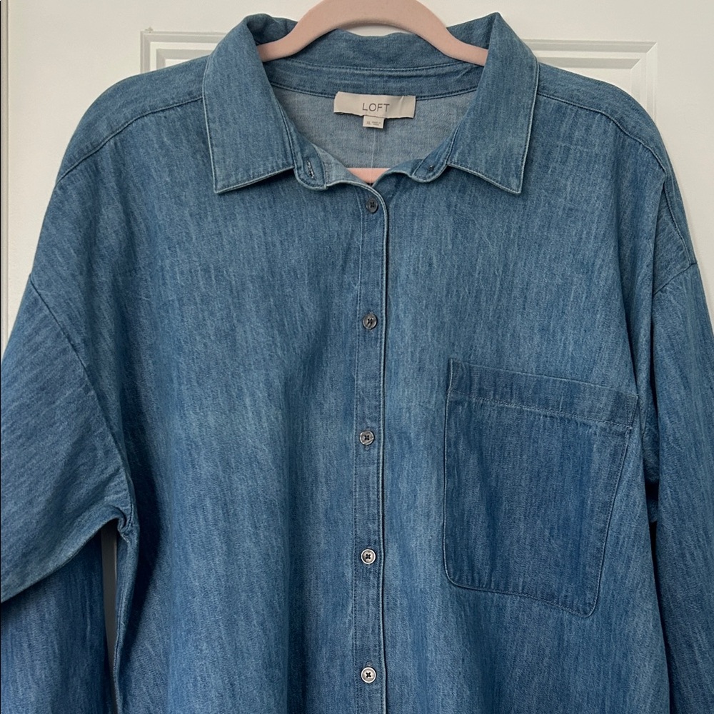 LOFT Chambray Oversized Button-Up Pocket Shirt, NWT - Picture 5 of 9